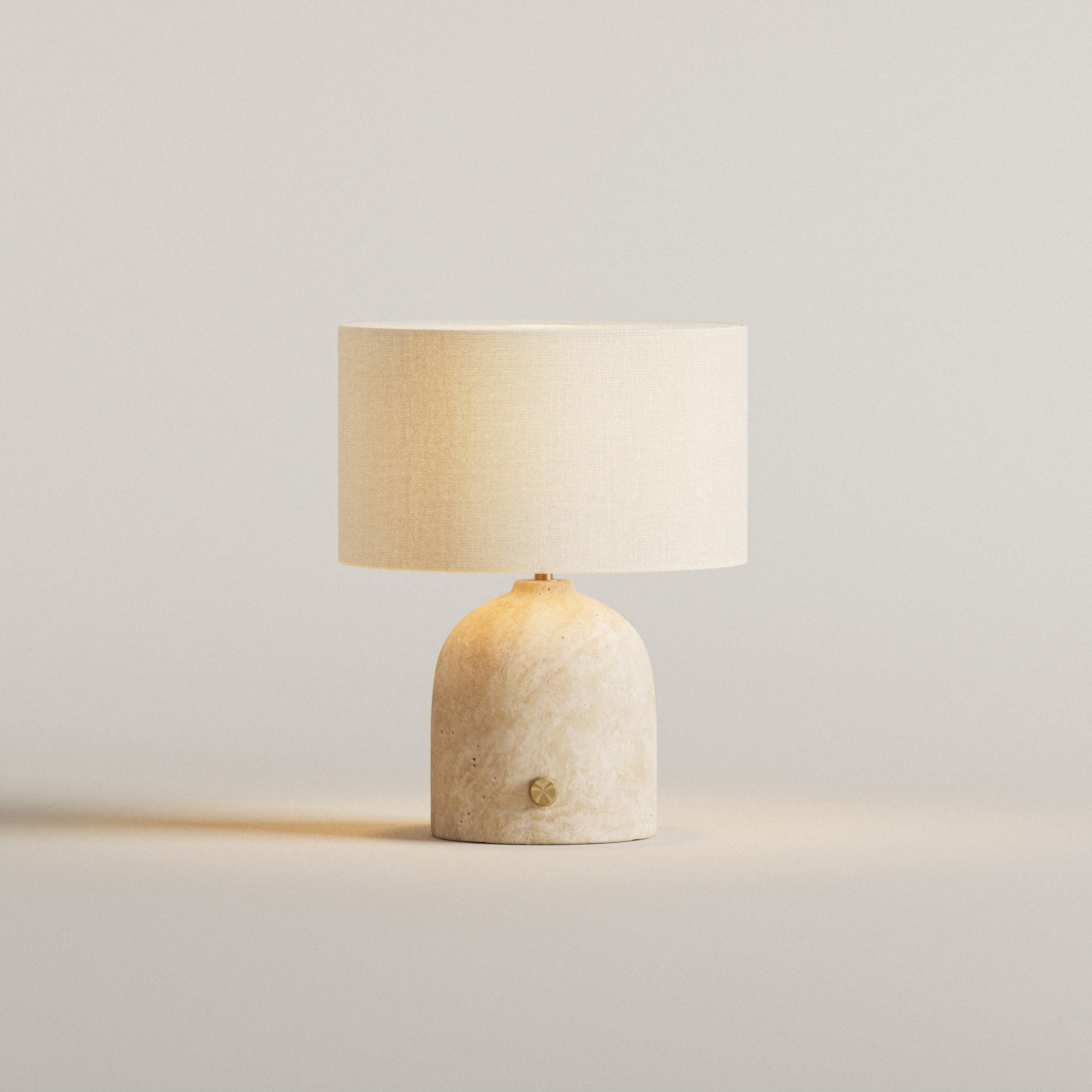 Nora Bordlampe | Travertine & Hør - Blossholm