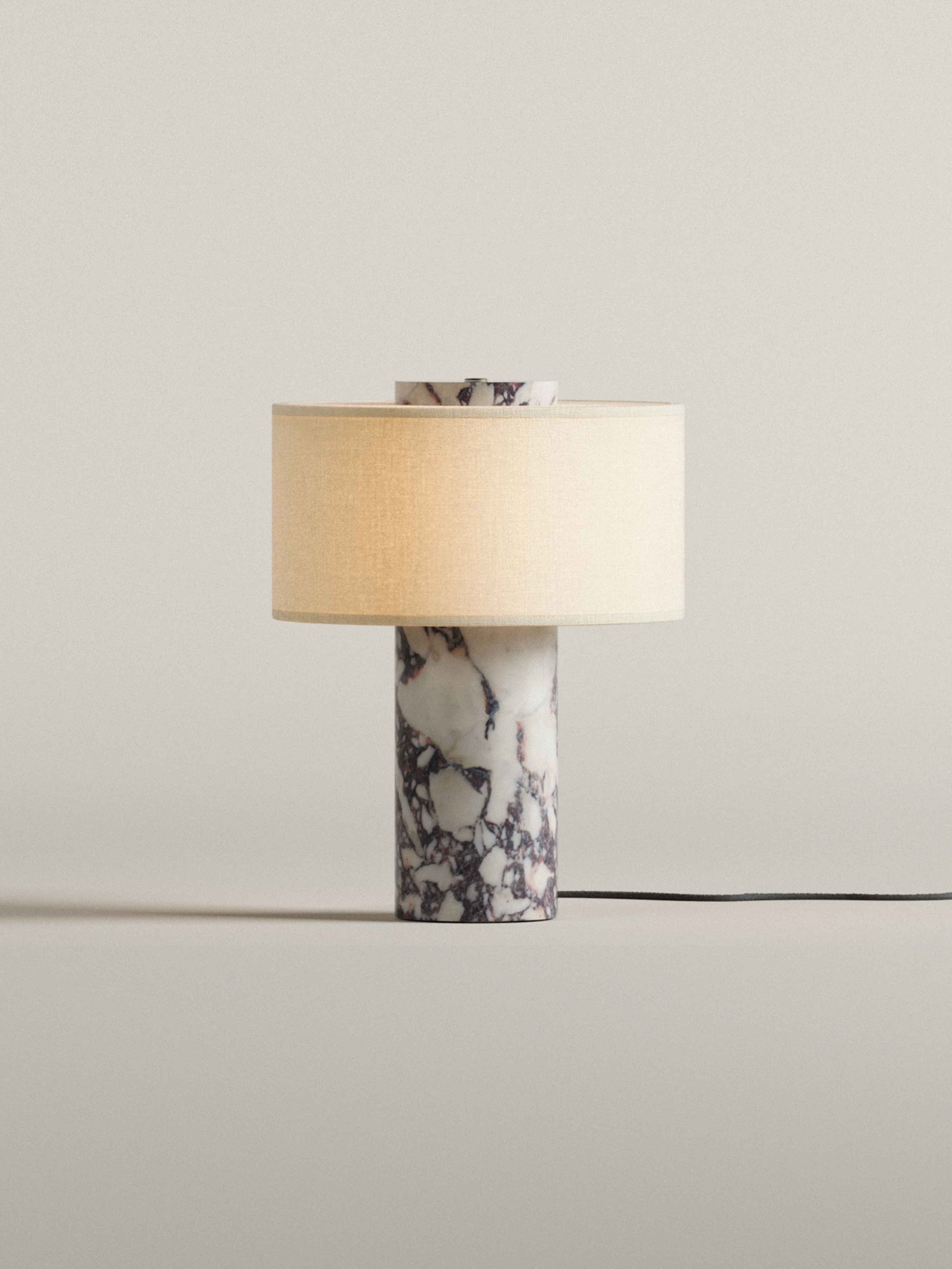 Auríe Large Lamp | Calacatta Viola & Hør | 35 cm