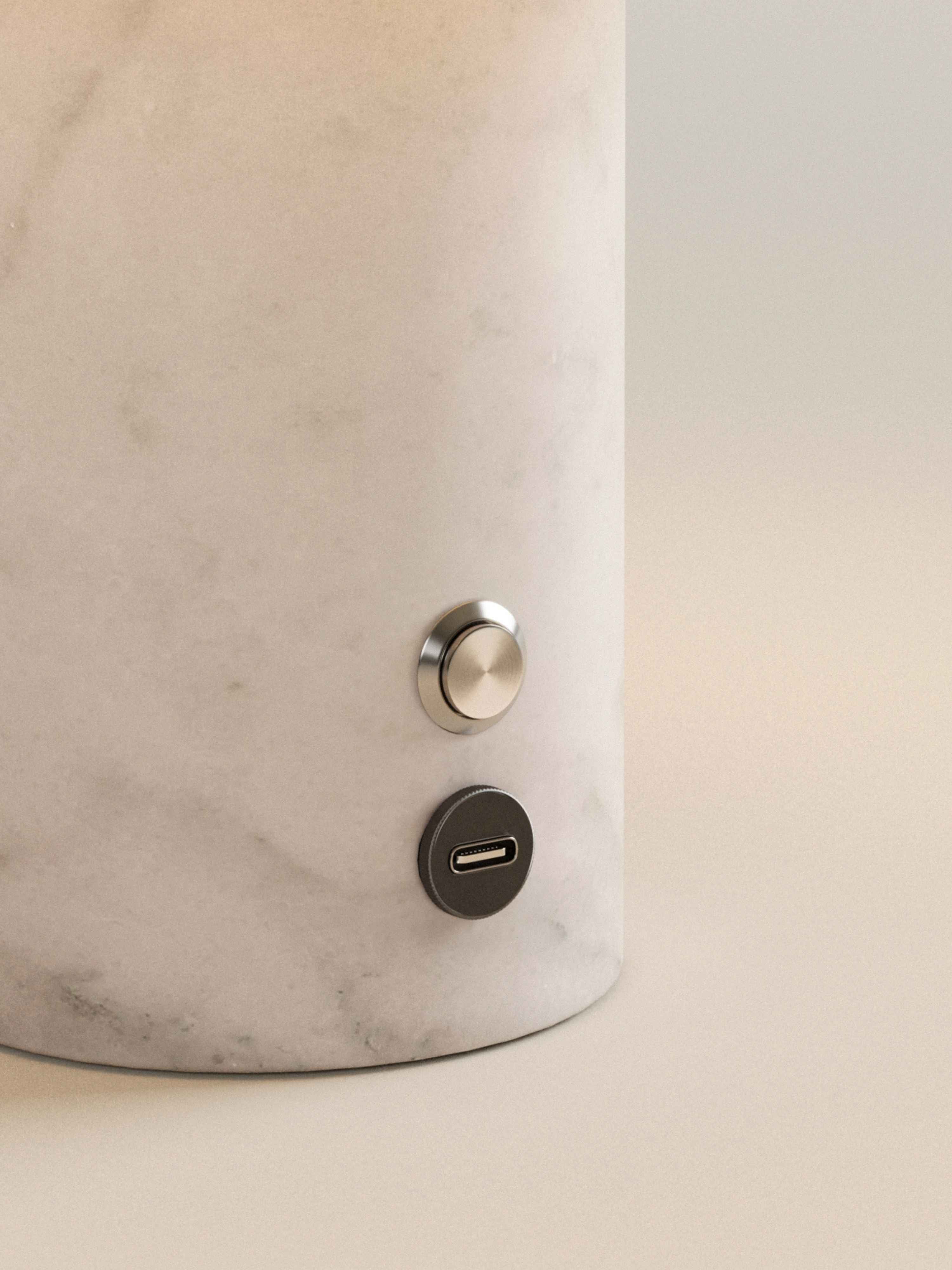 Auríe Portable Lamp | Hvid Marmor & Hør | 25 cm