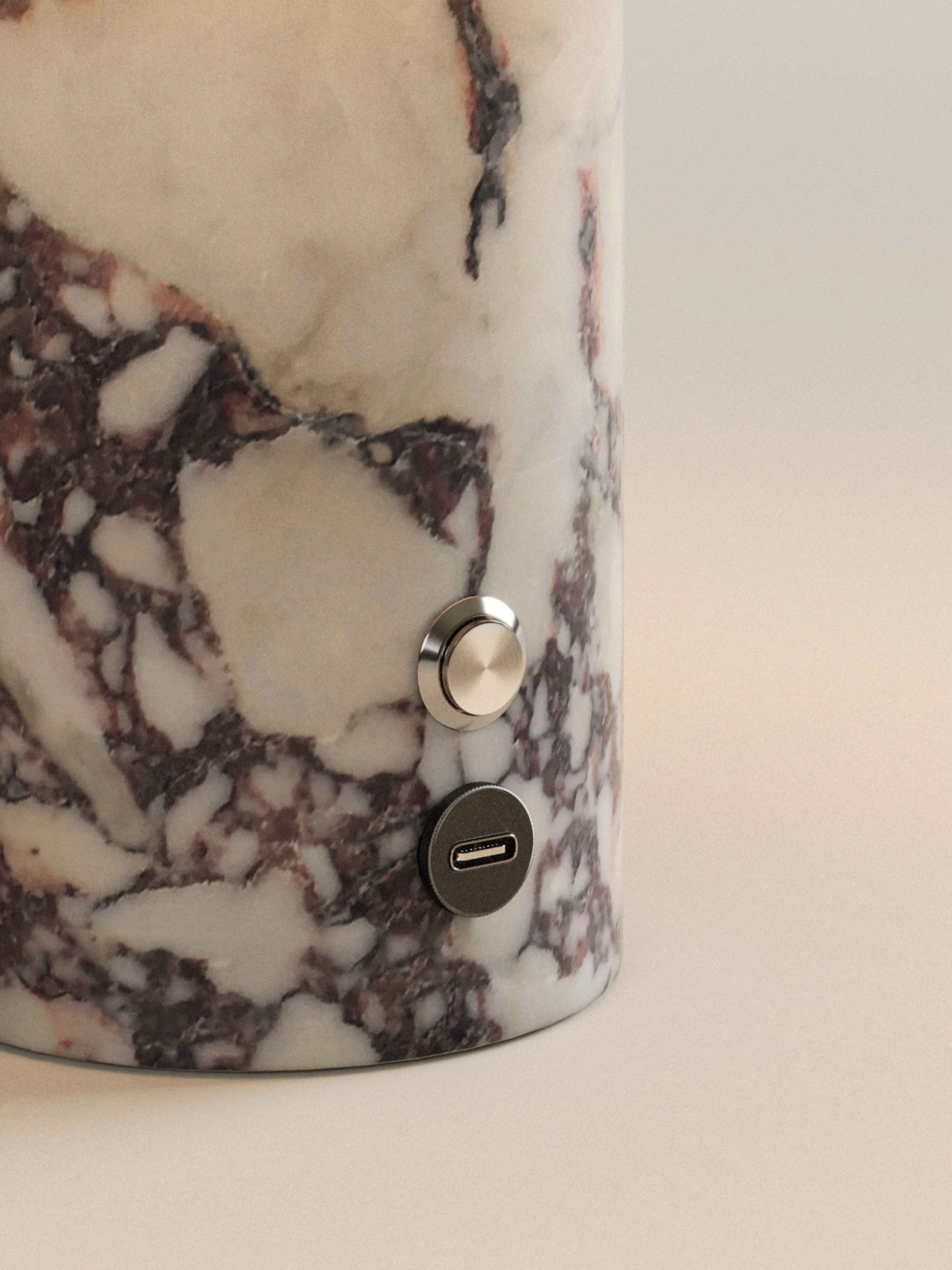 Auríe Portable Lamp | Calacatta Viola Marmor & Hør | 25 cm