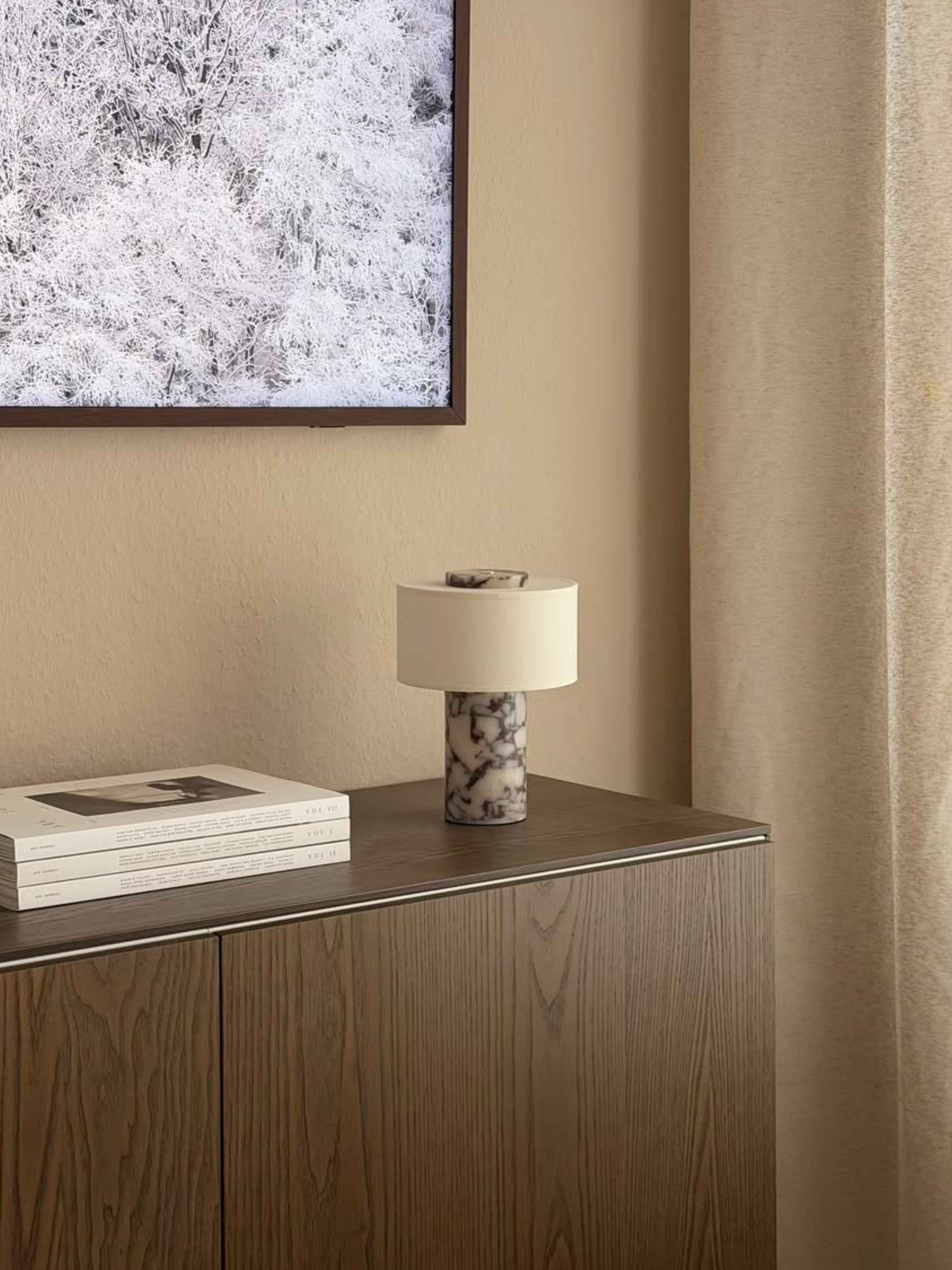 Auríe Portable Lamp | Calacatta Viola Marmor & Hør | 25 cm