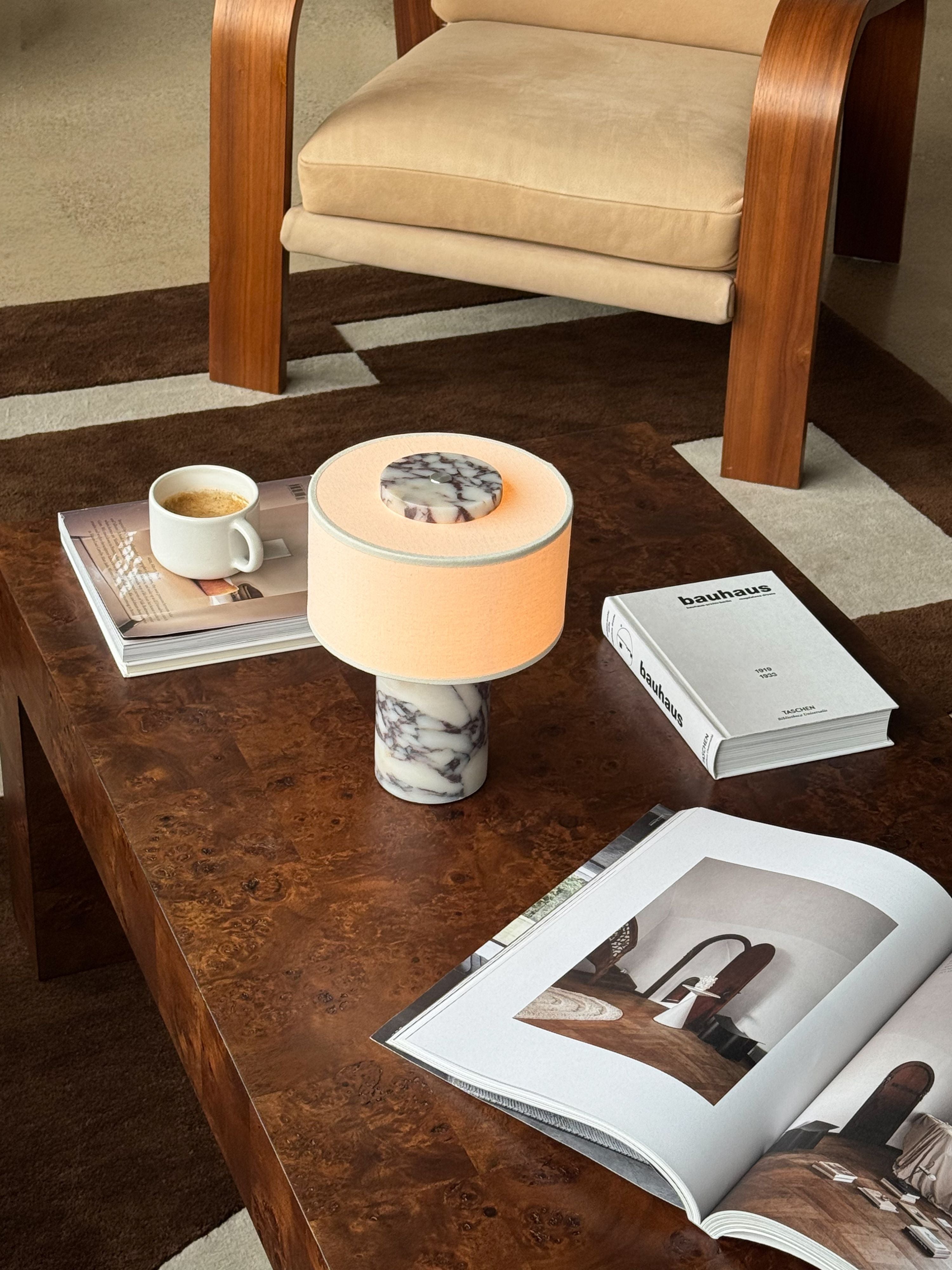 Auríe Portable Lamp | Calacatta Viola Marmor & Hør | 25 cm