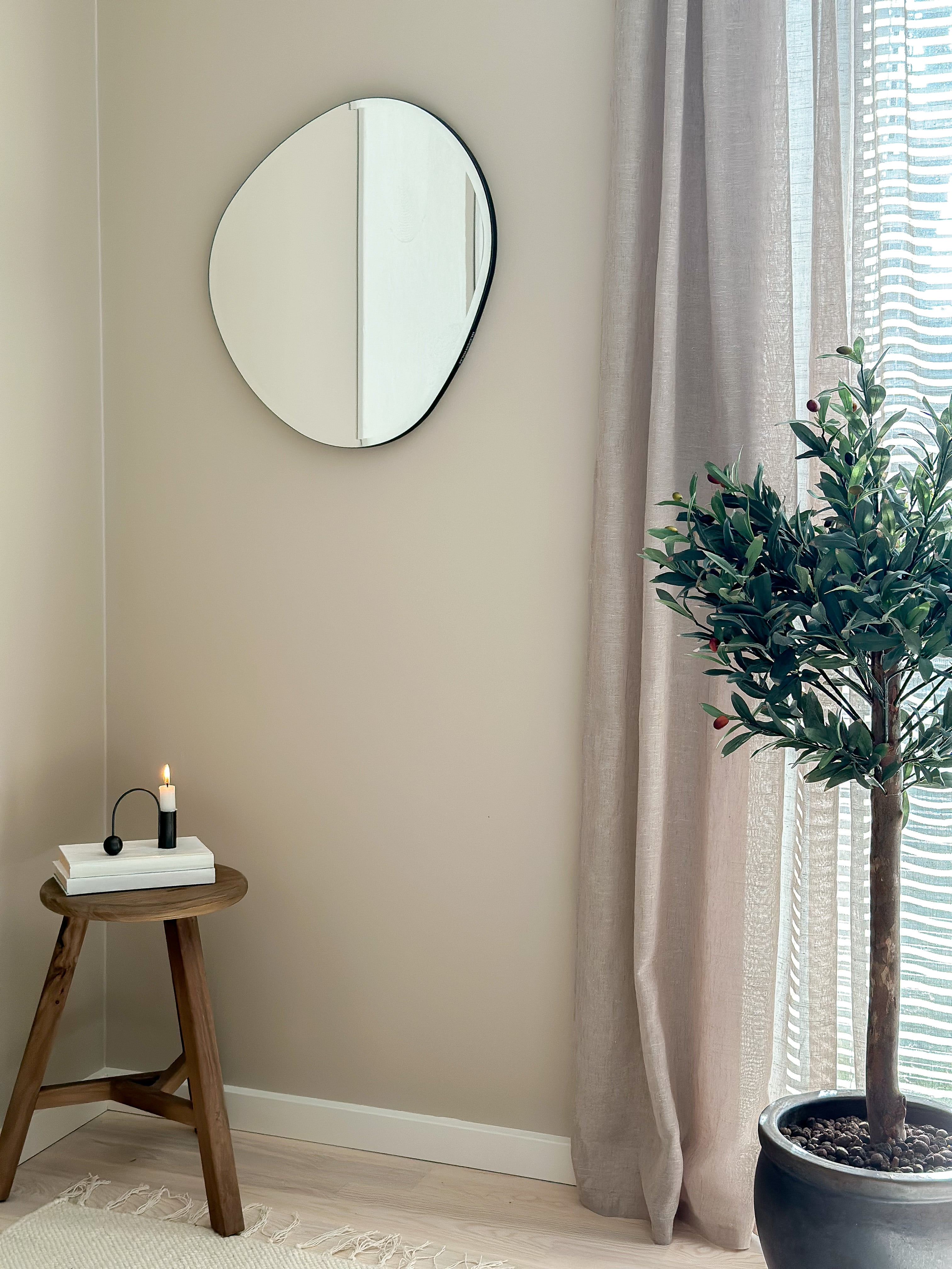 Plump mirror | Small - Blossholm