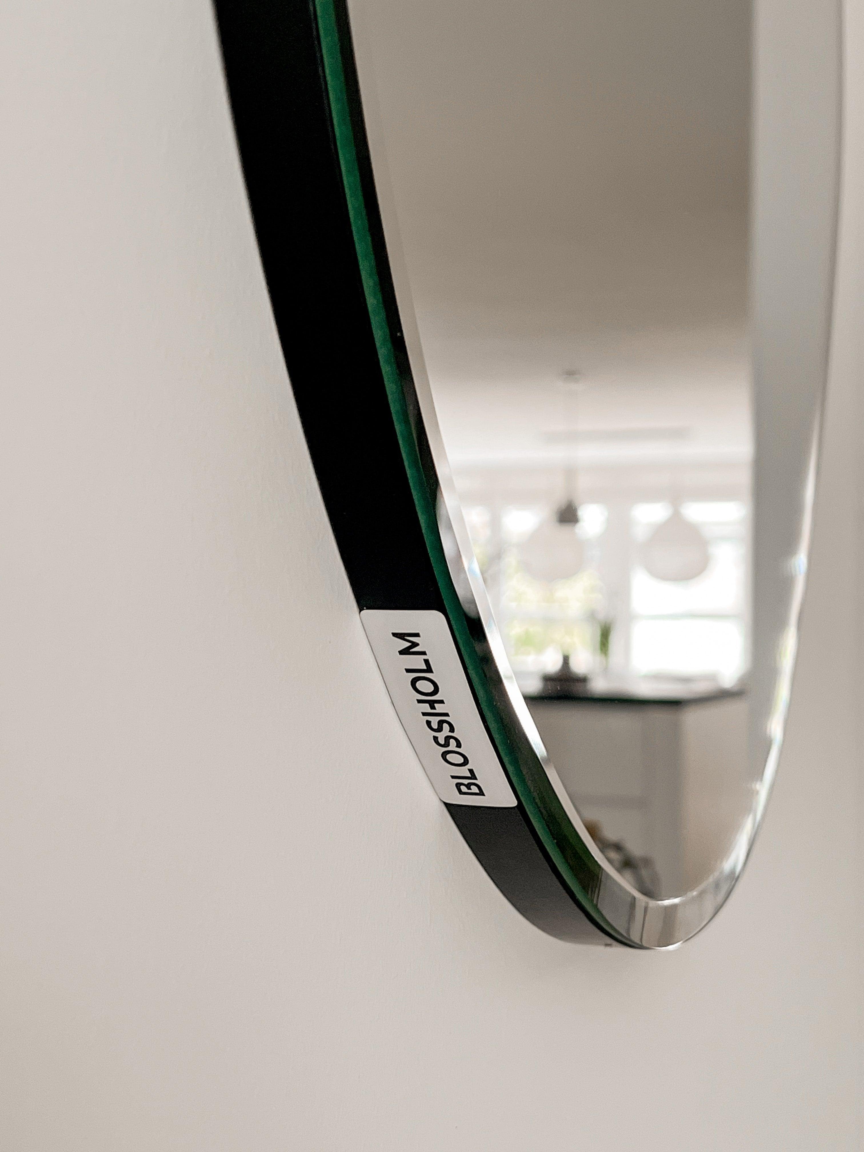 smukt nærbillede af Round Mirror Small