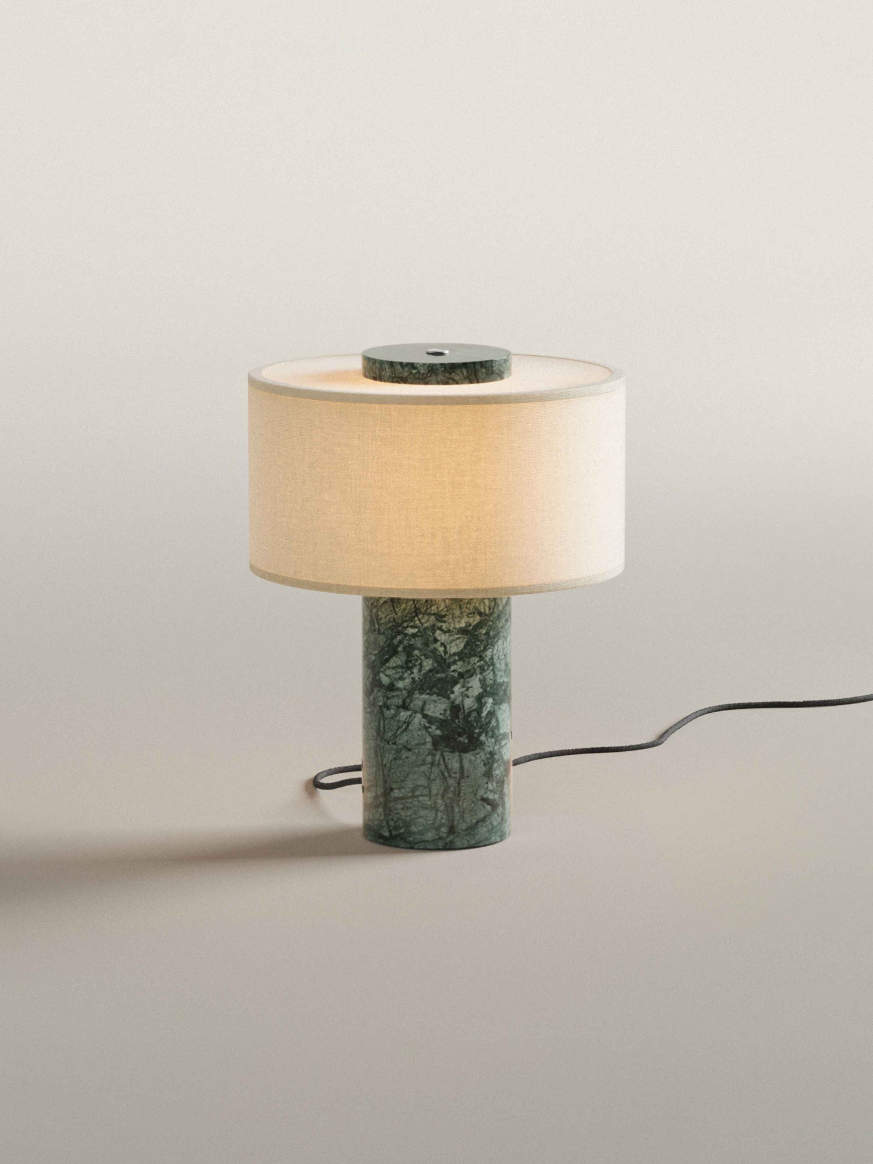 Auríe Large Lamp | Verde Guatemala & Hør | 35 cm