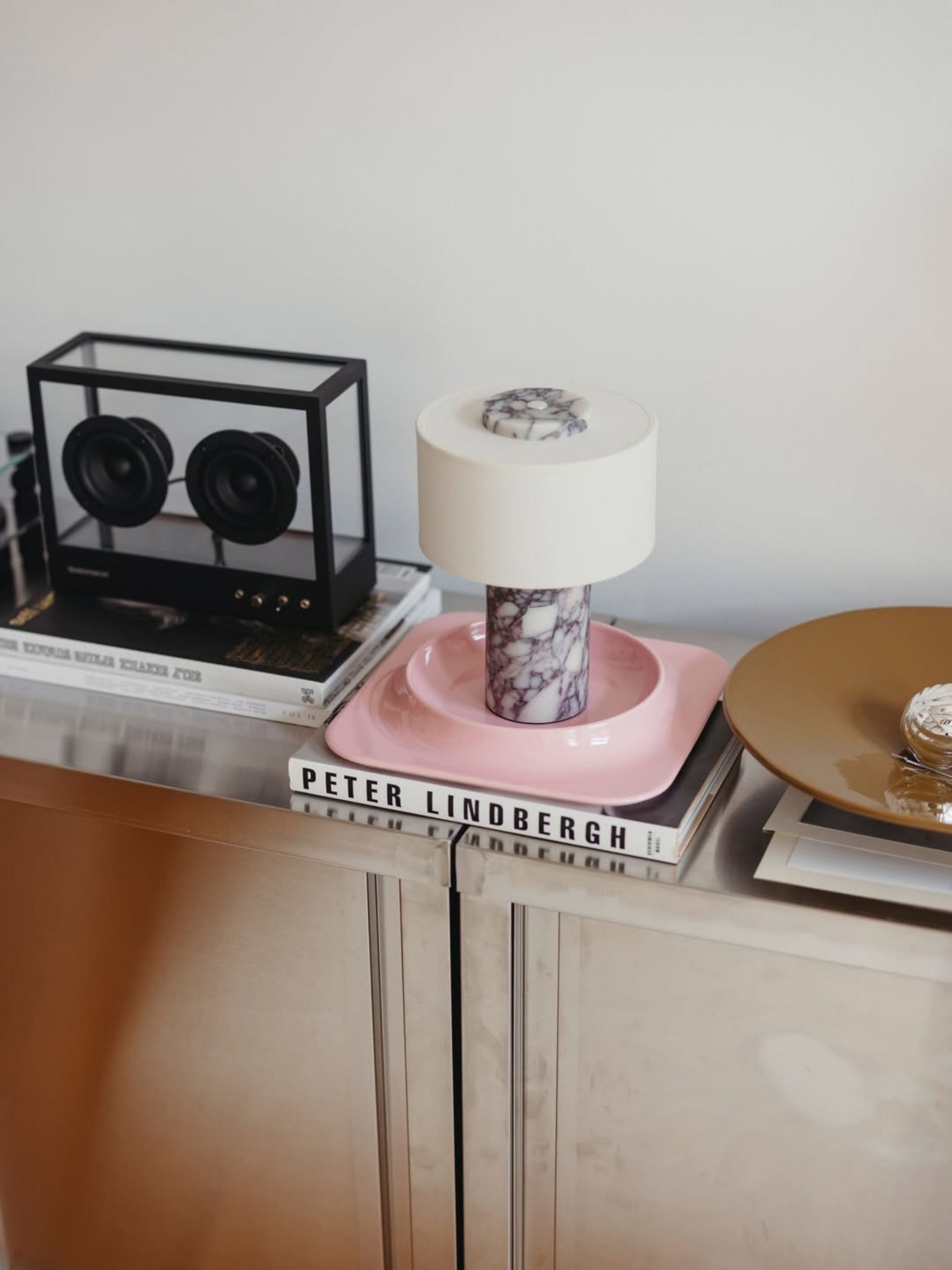 Auríe Portable Lamp | Calacatta Viola Marmor & Hør | 25 cm