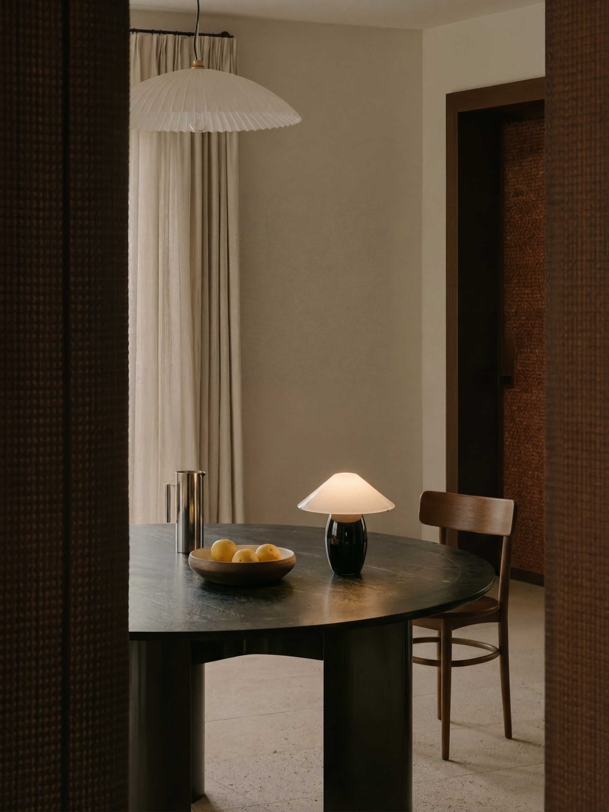 Maríel Portable Lamp | Sort Keramik