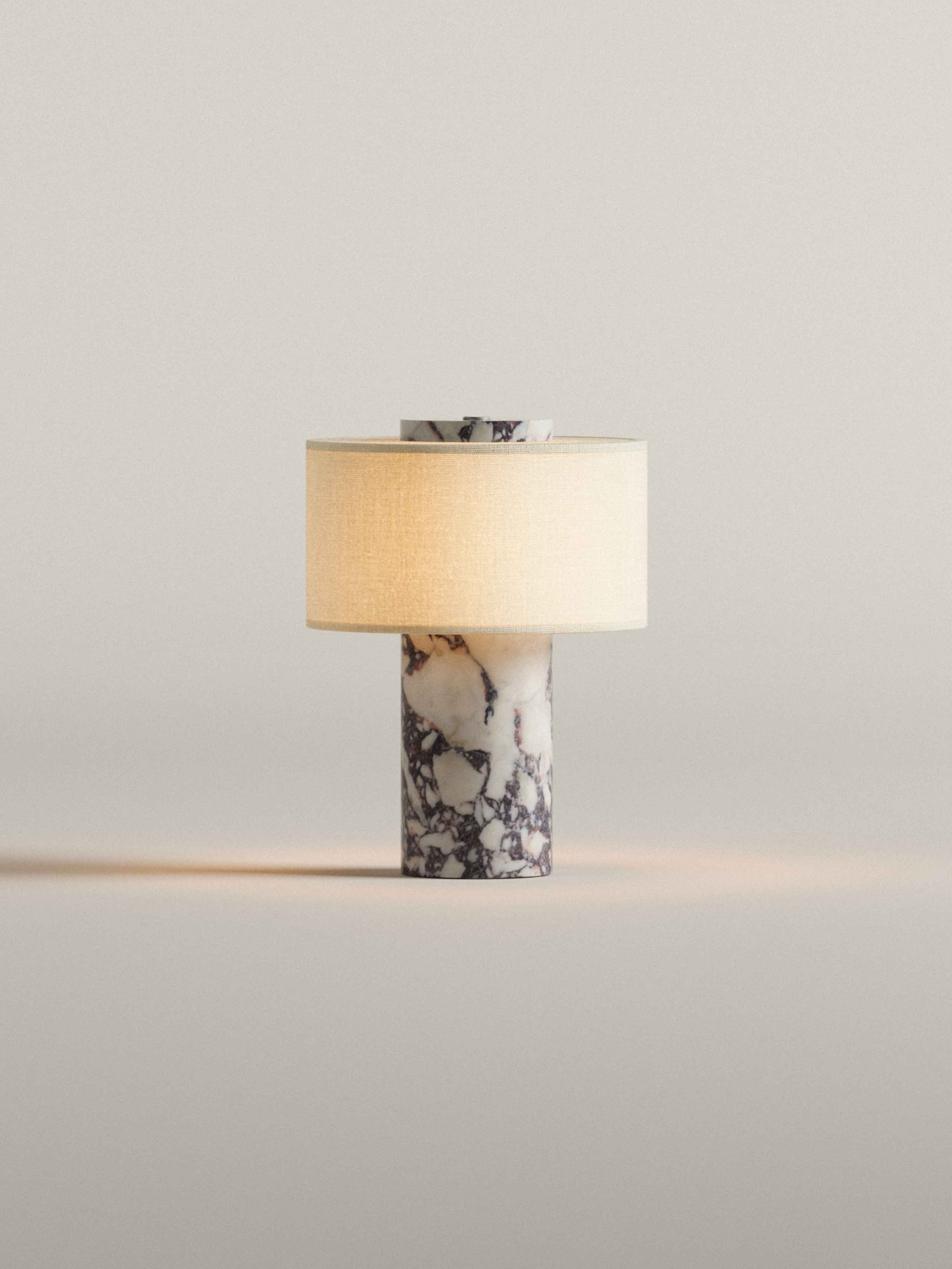 Auríe Portable Lamp | Calacatta Viola Marmor & Hør | 25 cm