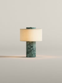 Auríe Portable Lamp | Verde Guatemala & Hør | 25 cm
