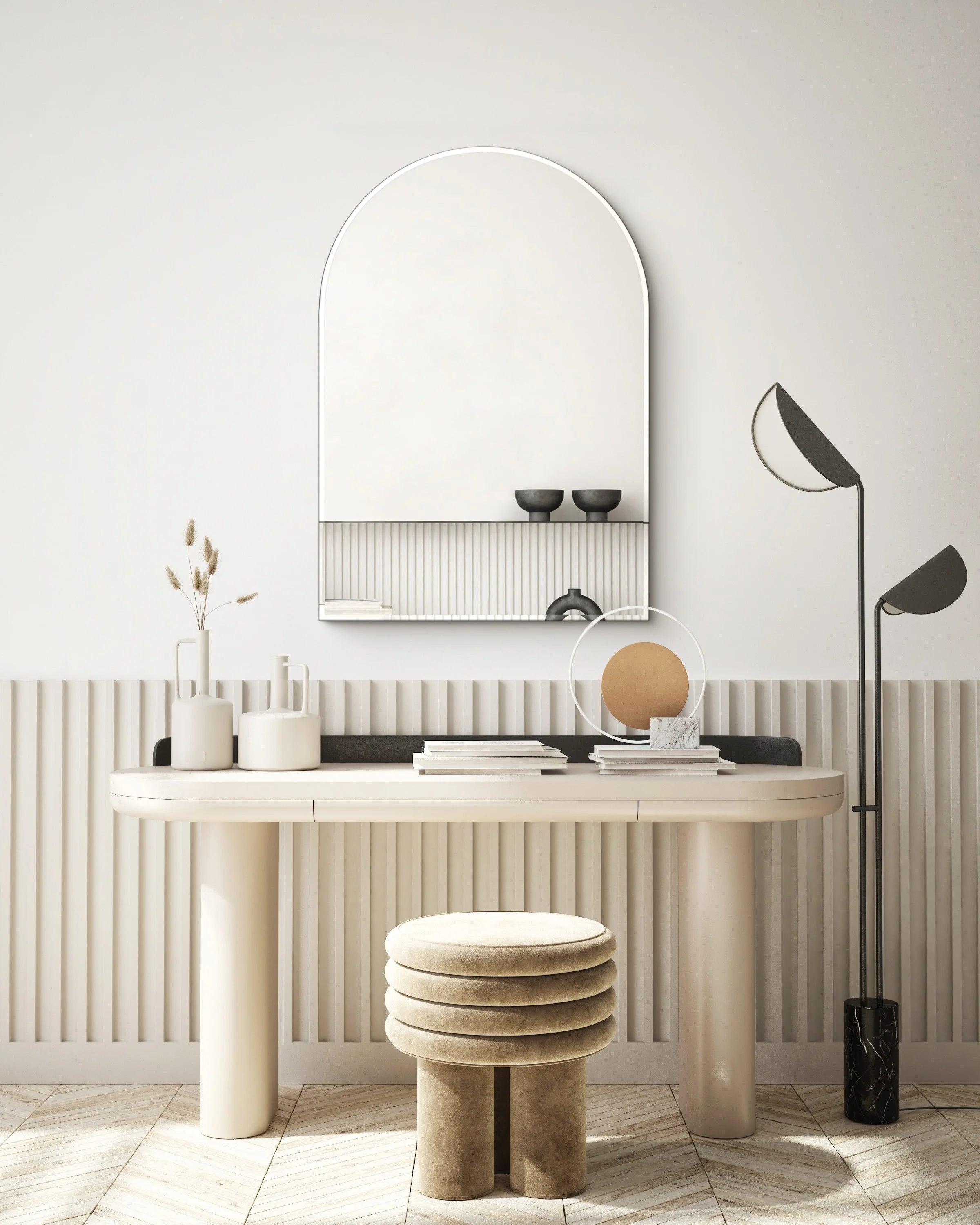 Lille Arko mirror No. 1 - smuk tilføjelse til indretningen