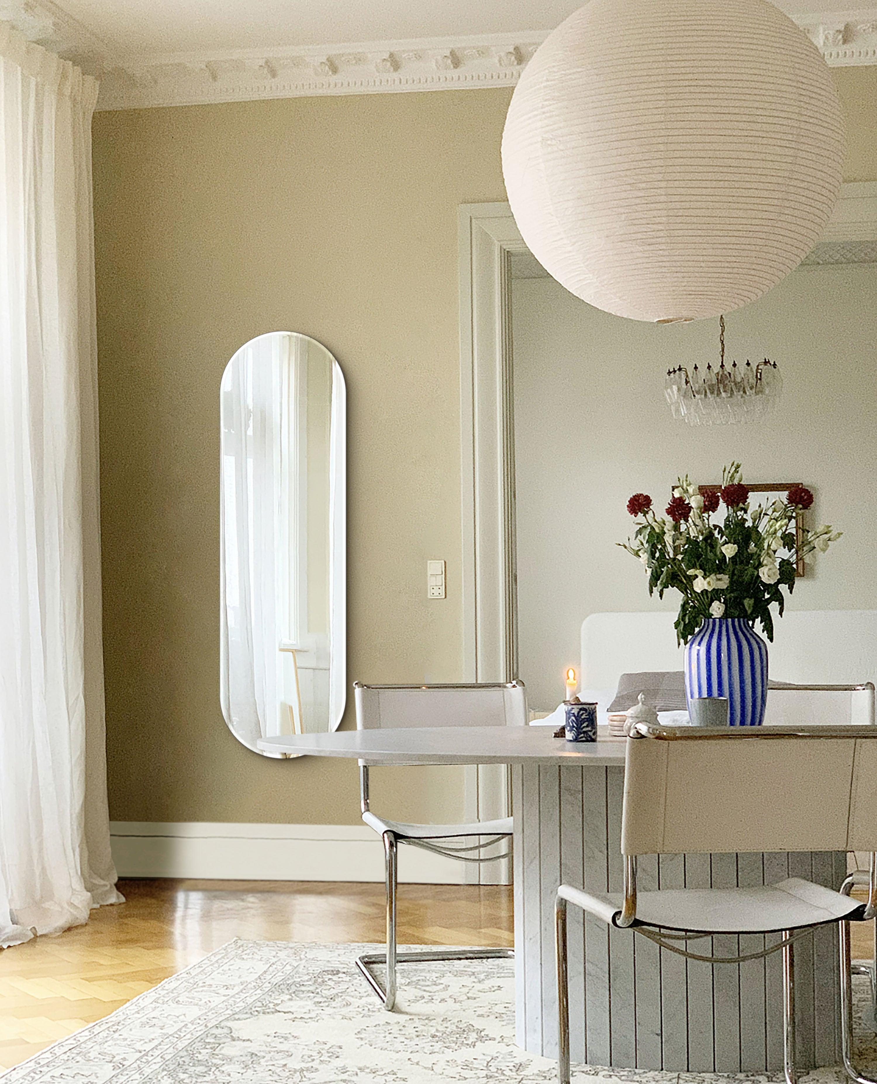 Oval mirror No. 2 fremstår flot i hjemmet | 40 x 130 cm